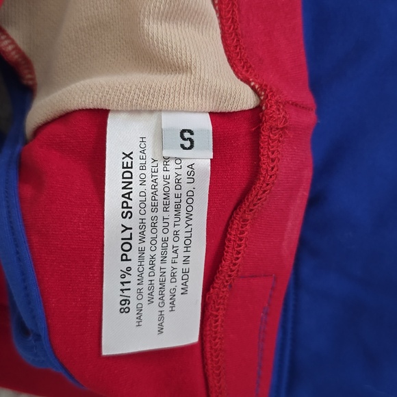 Elizabeth Rogiani Independance photoshoot set. Small. - Picture 4 of 4